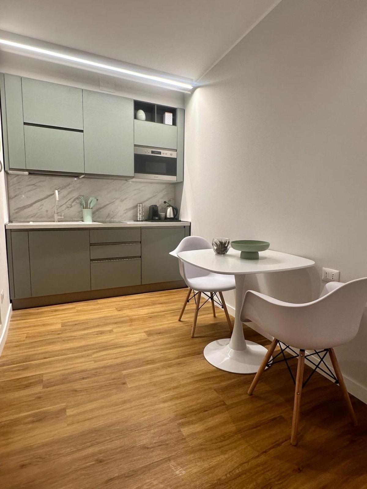 The Captain'S Apartments Sirocco - City Center Leonardo Academy 세스토 칼렌데 외부 사진
